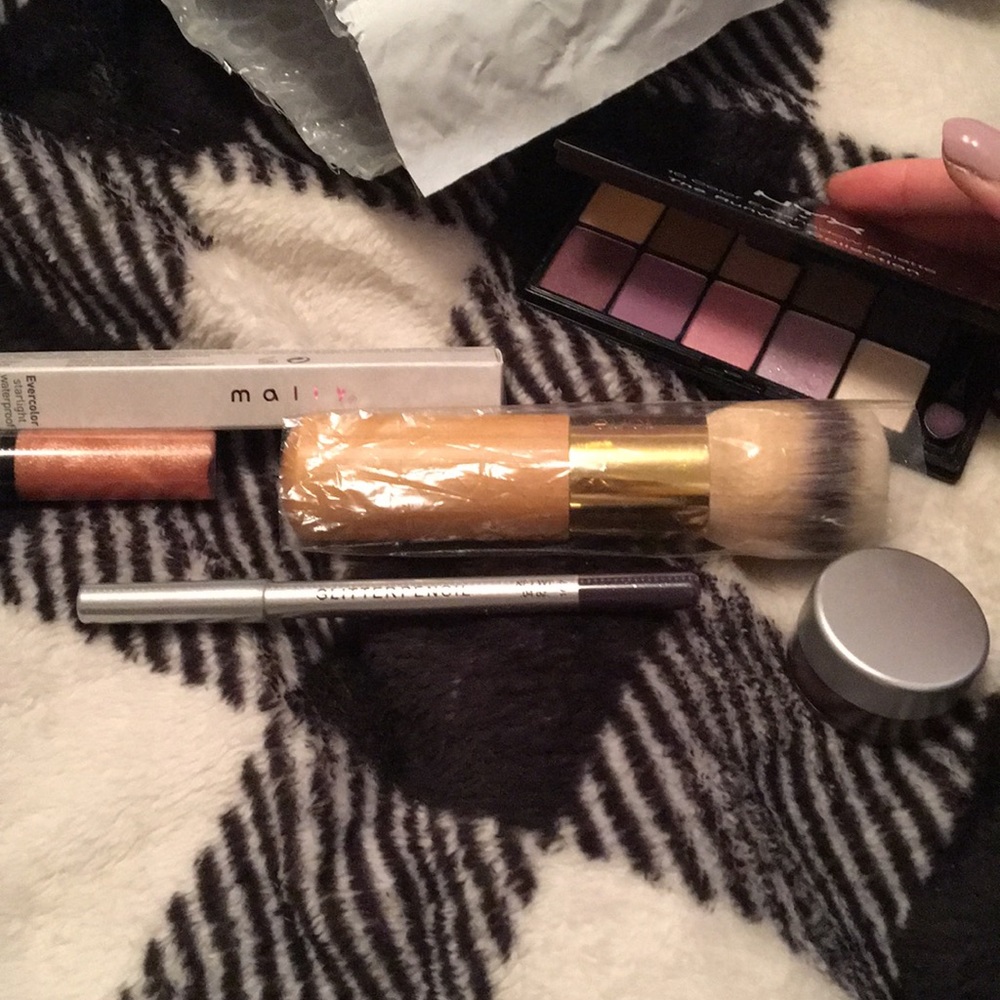 Tarts Mally and Nyx bundle